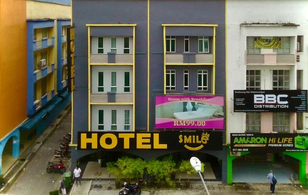 Smile Hotel Danau Kota 4/64