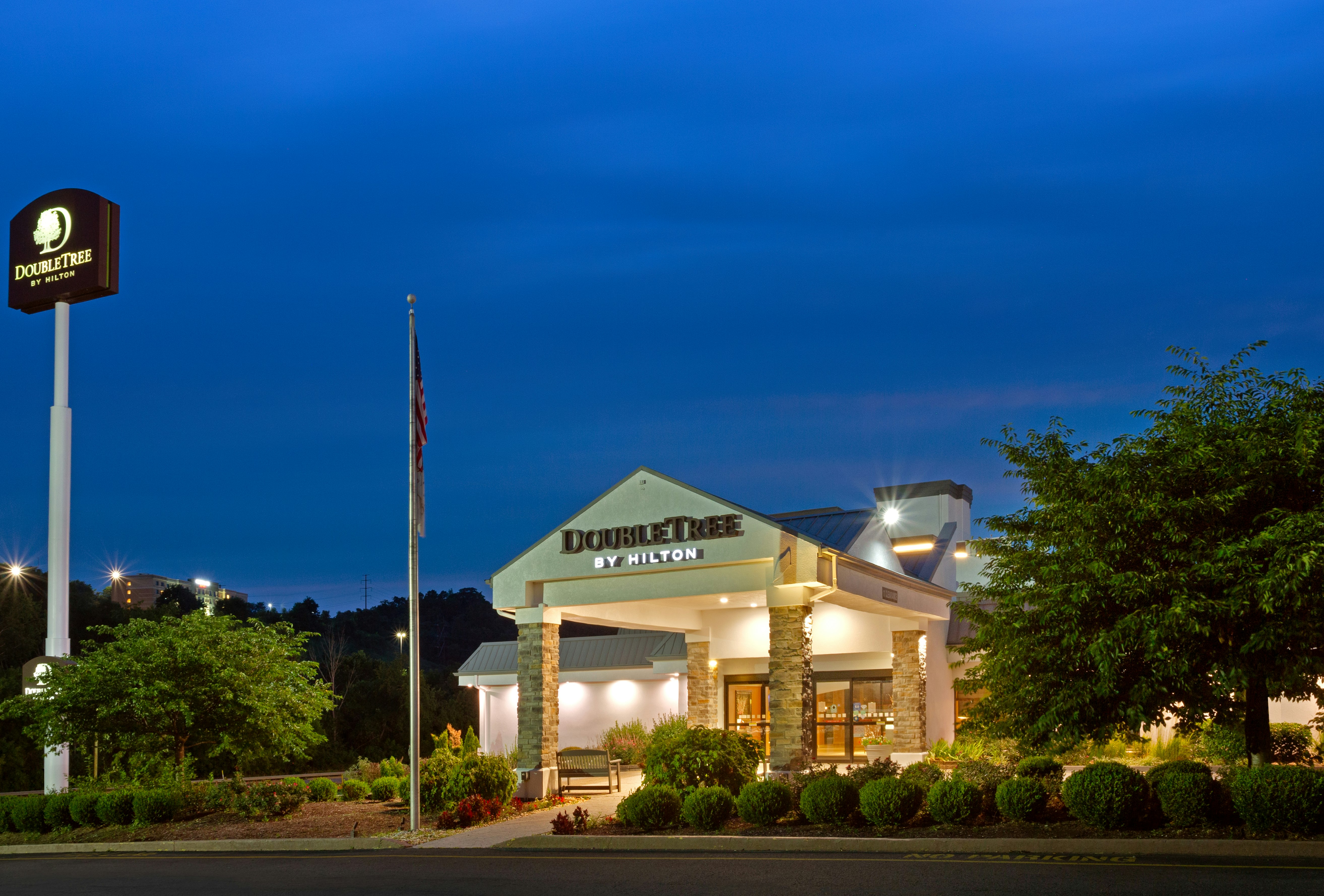 DoubleTree by Hilton Washington Meadow Lands Casino Area 4/49