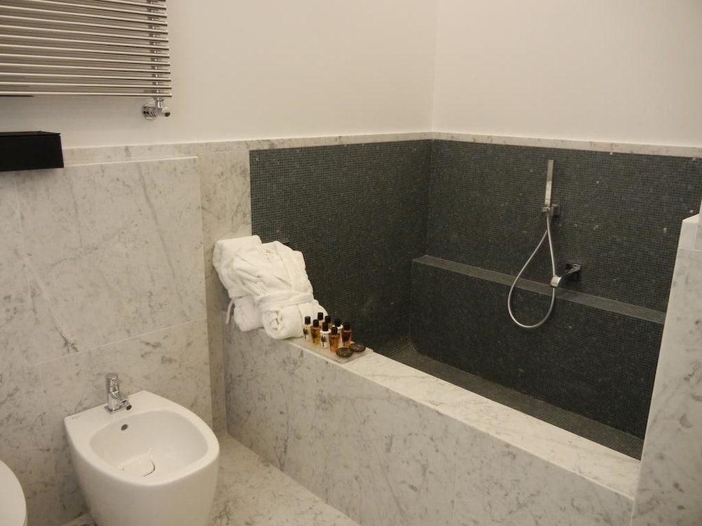 Deluxe, King Bed, Adult Only, Annex