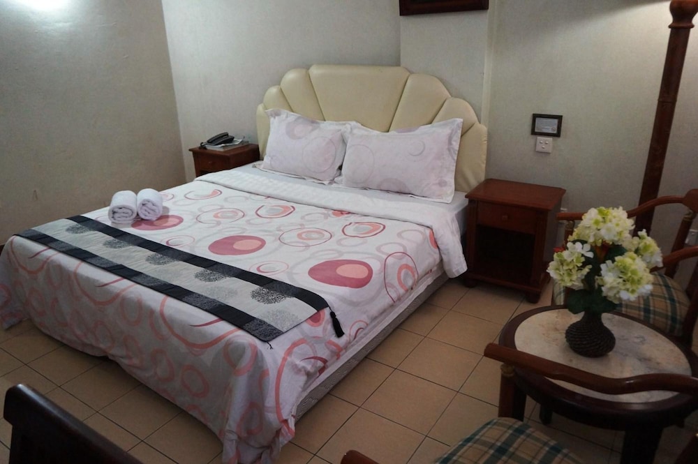 Jeruton Hotel 30/44