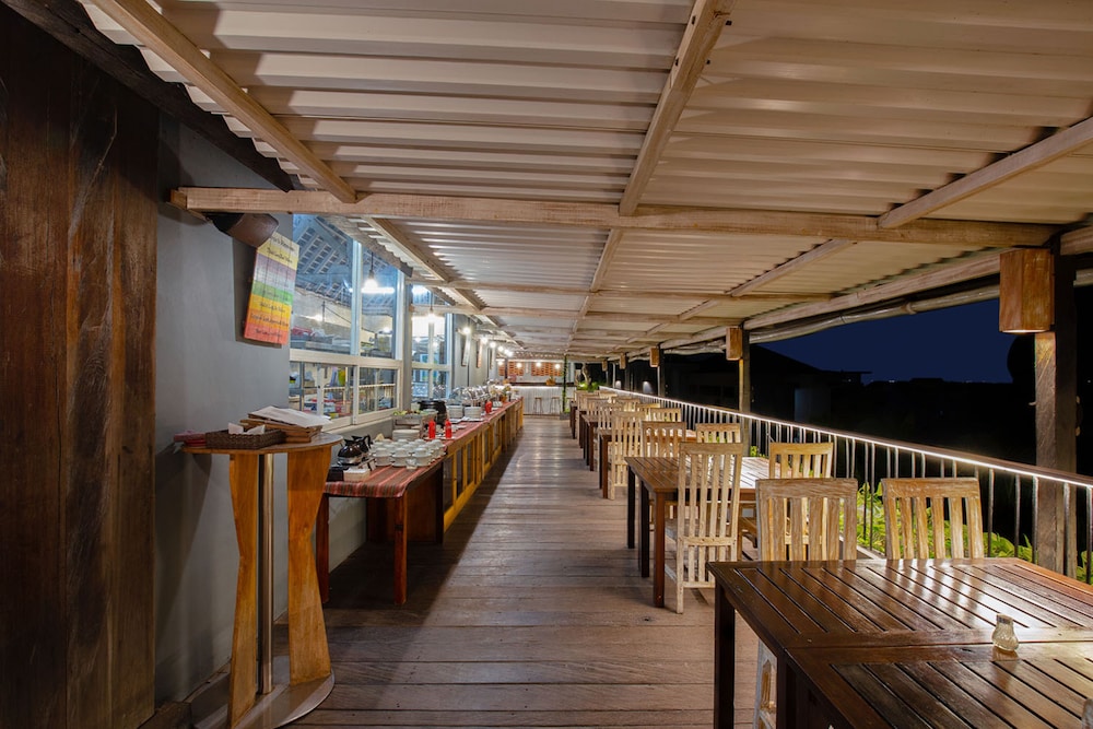 FRii Bali Echo Beach 44/62