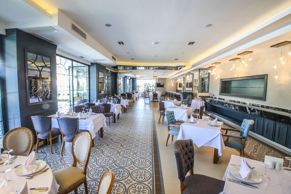 Aymira Hotel & Spa 29/48