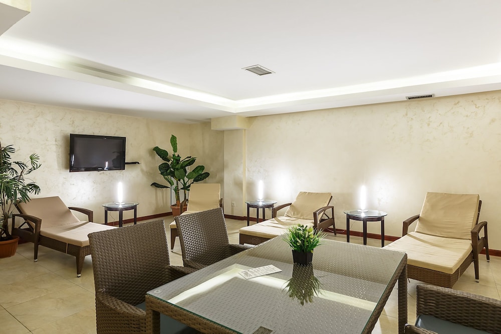 Mountain View Residence Hotel 48/58