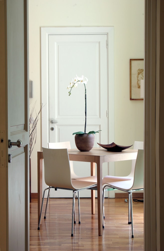 Corso Italia Suites 38/50