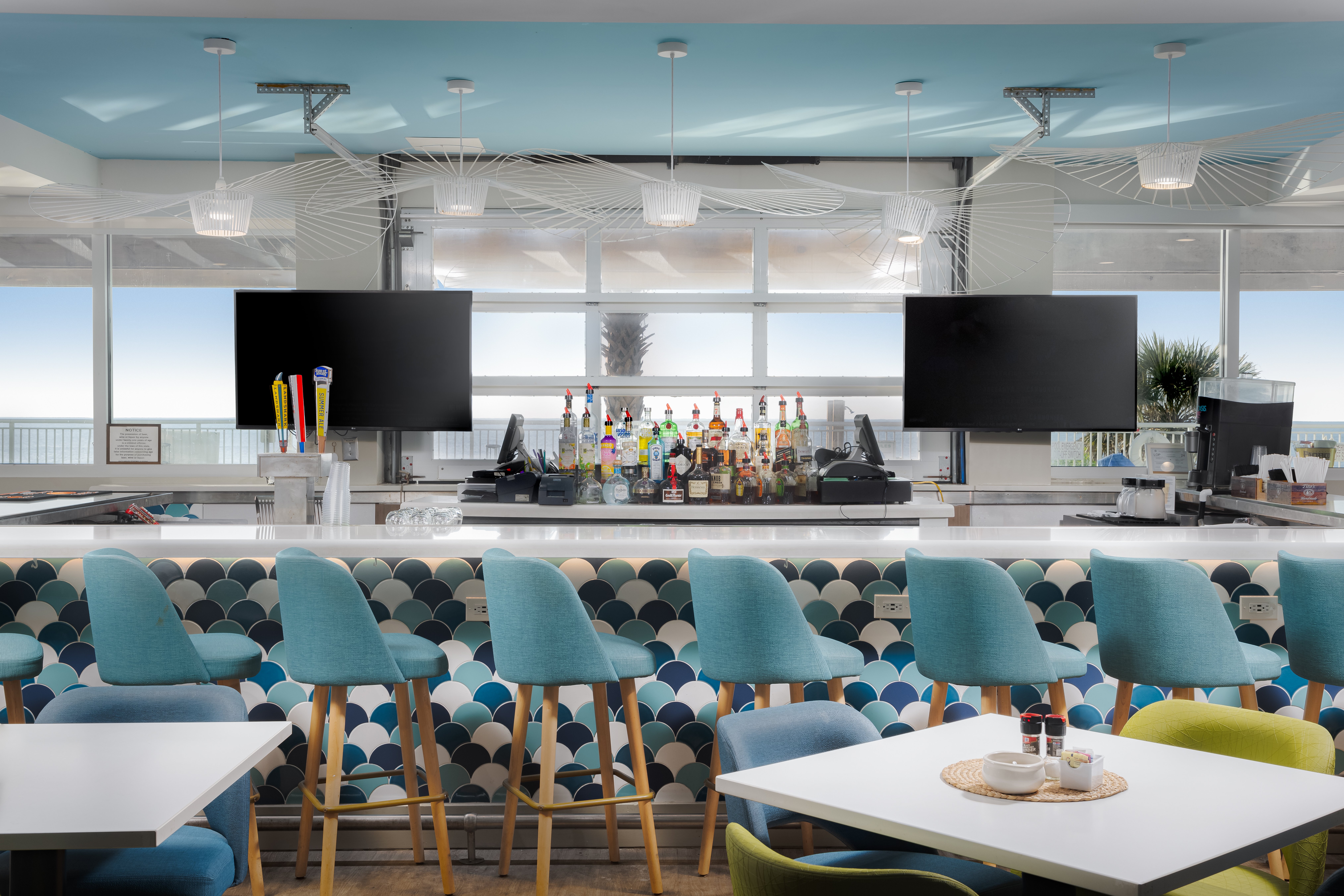 Holiday Inn Oceanfront At Surfside Beach 54/65