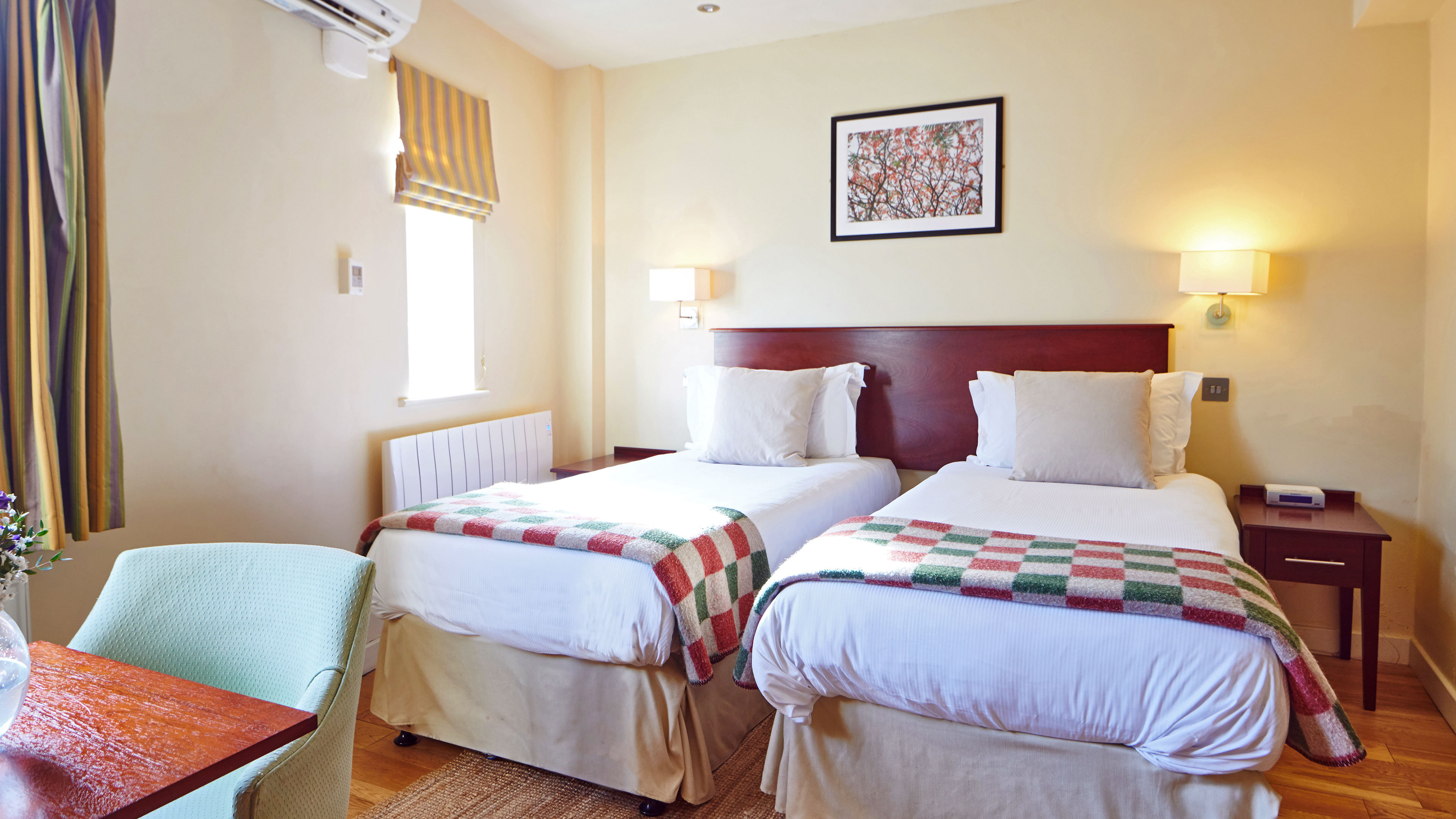 County Hotel Chelmsford 11/36