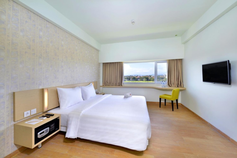 Whiz Hotel Sudirman Cilacap 23/60