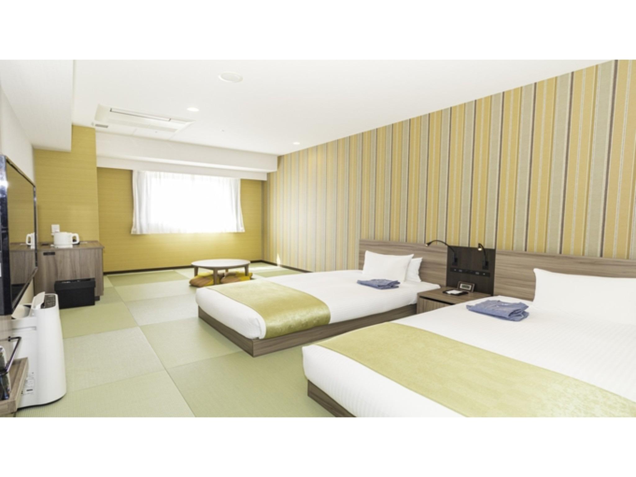 Japanese, No Me, Deluxe, Twin Beds