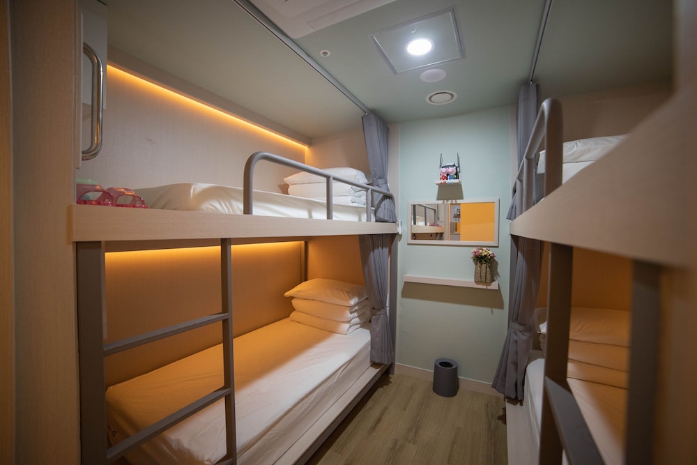 Calistar Hotel 27/50