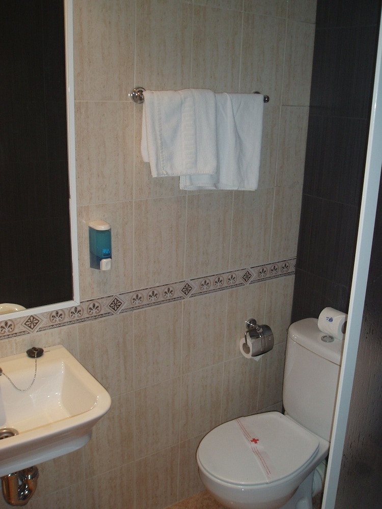 Mont Park Hotel 32/33