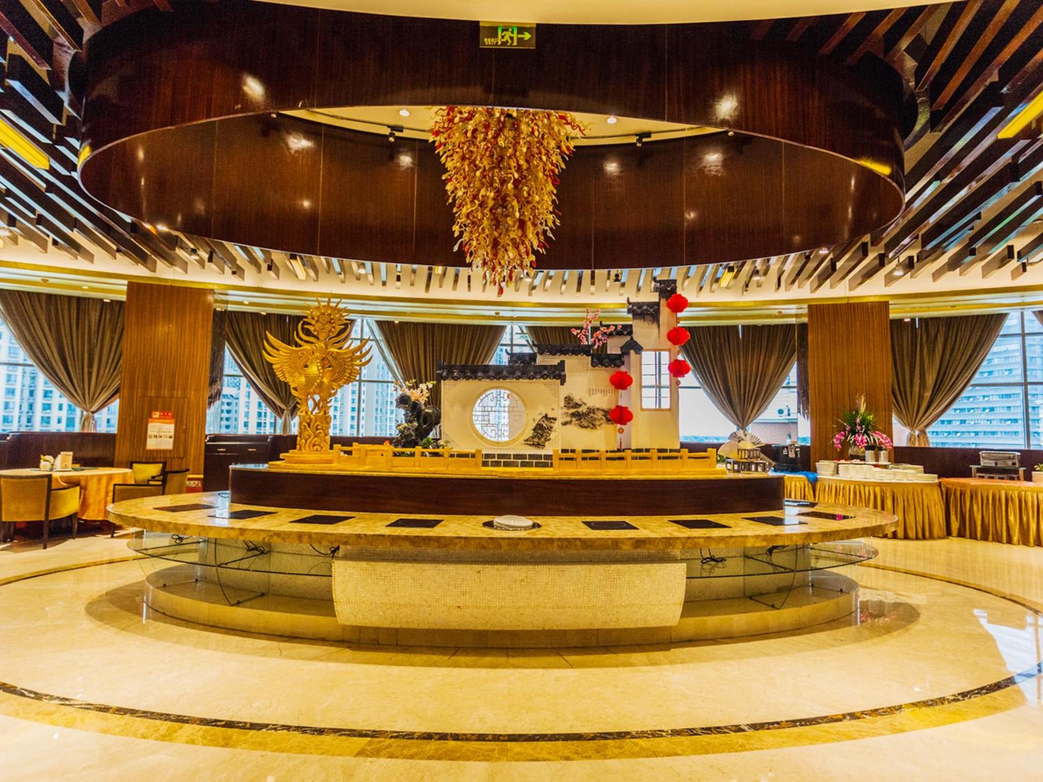 Cenbest Jinling Grand Hotel 7/60