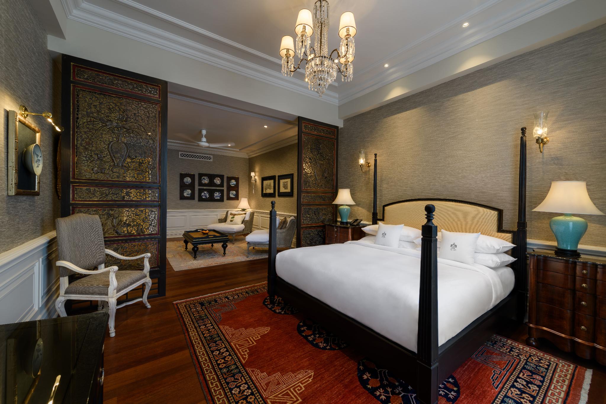 Suite, Heritage Wing