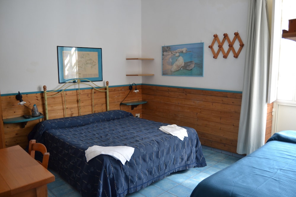 Hotel Tirreno Residence 39/50