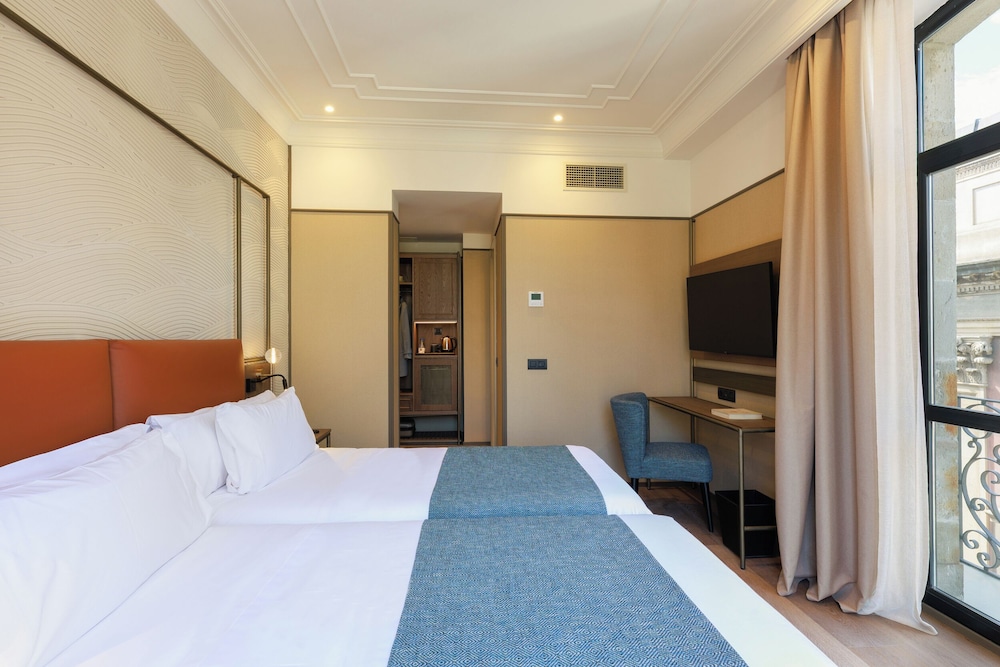 Superior, Twin Beds