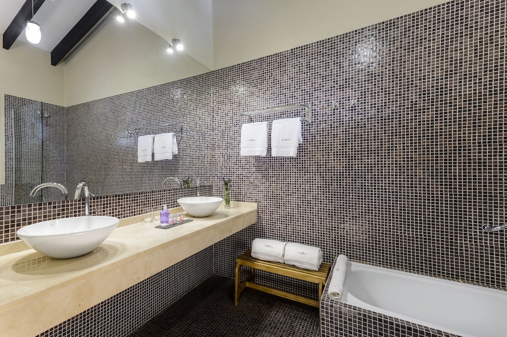 VILLA MANSA WINE HOTEL 63/64