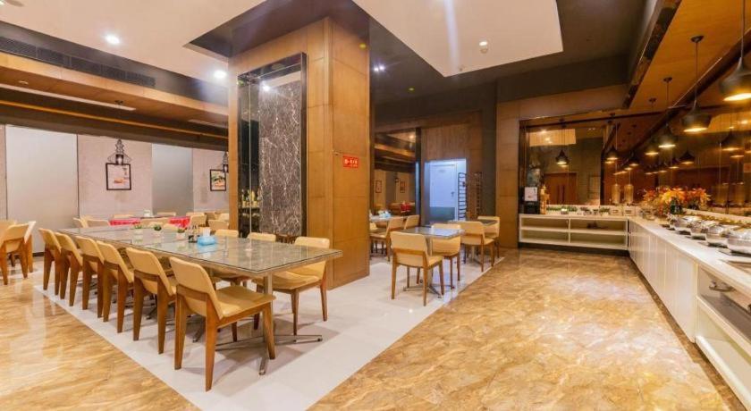 Jinjiang Inn Select (Xi'an Bell Tower North Street Metro Station) 49/67