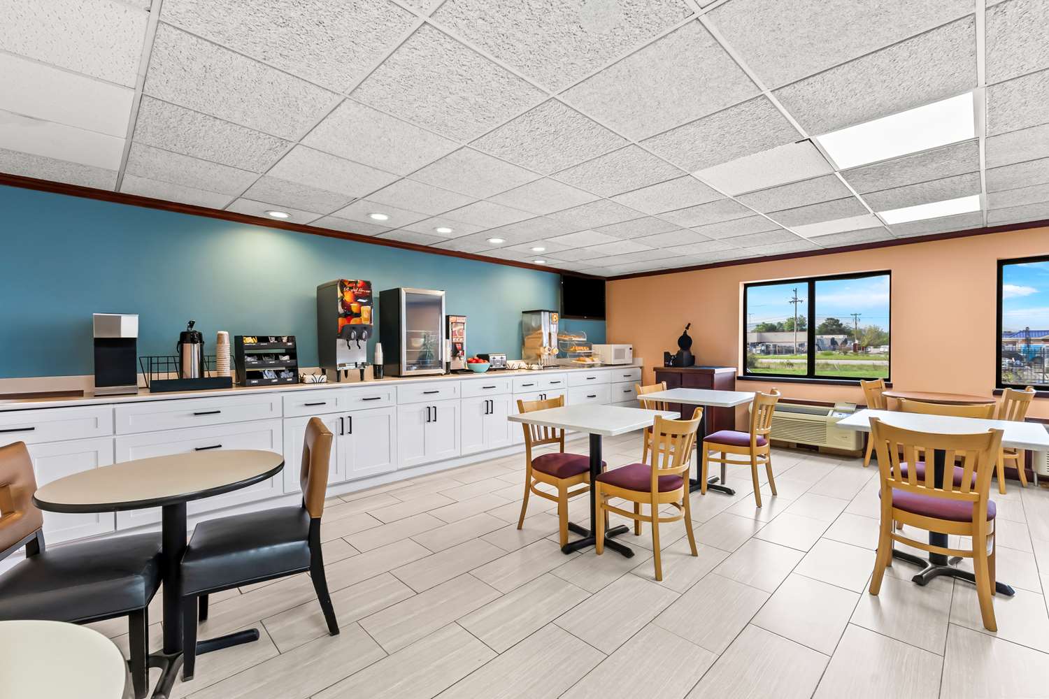 Americas Best Value Inn McMinnville 15/27