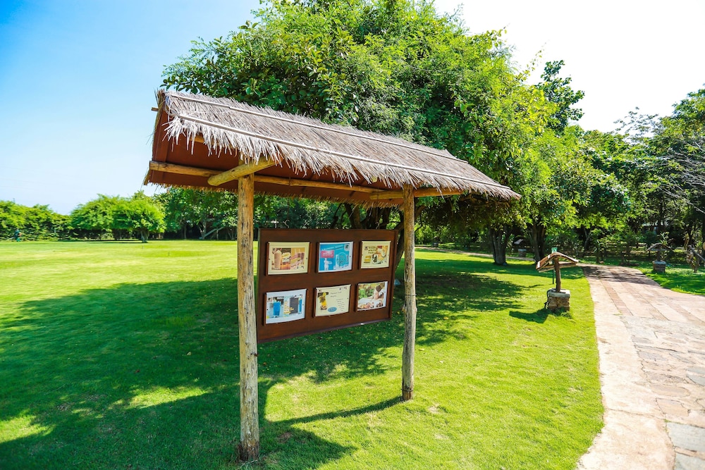 Camellia Resort And Spa 59/65