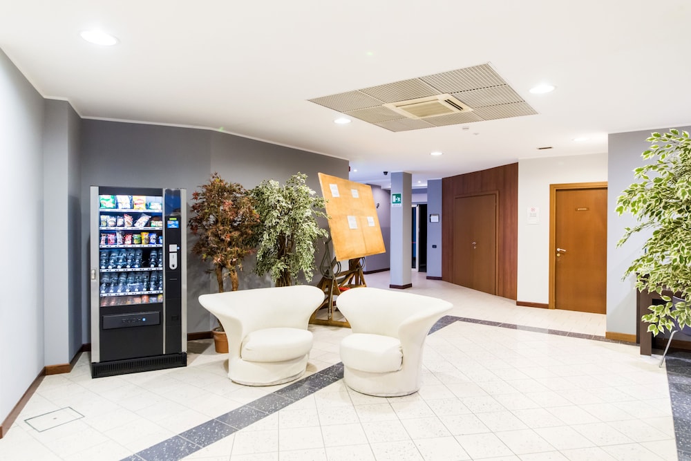 AIRPORT HOTEL BERGAMO 25/42