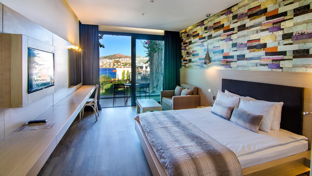Costa Farilya Special Class Hotel 27/71