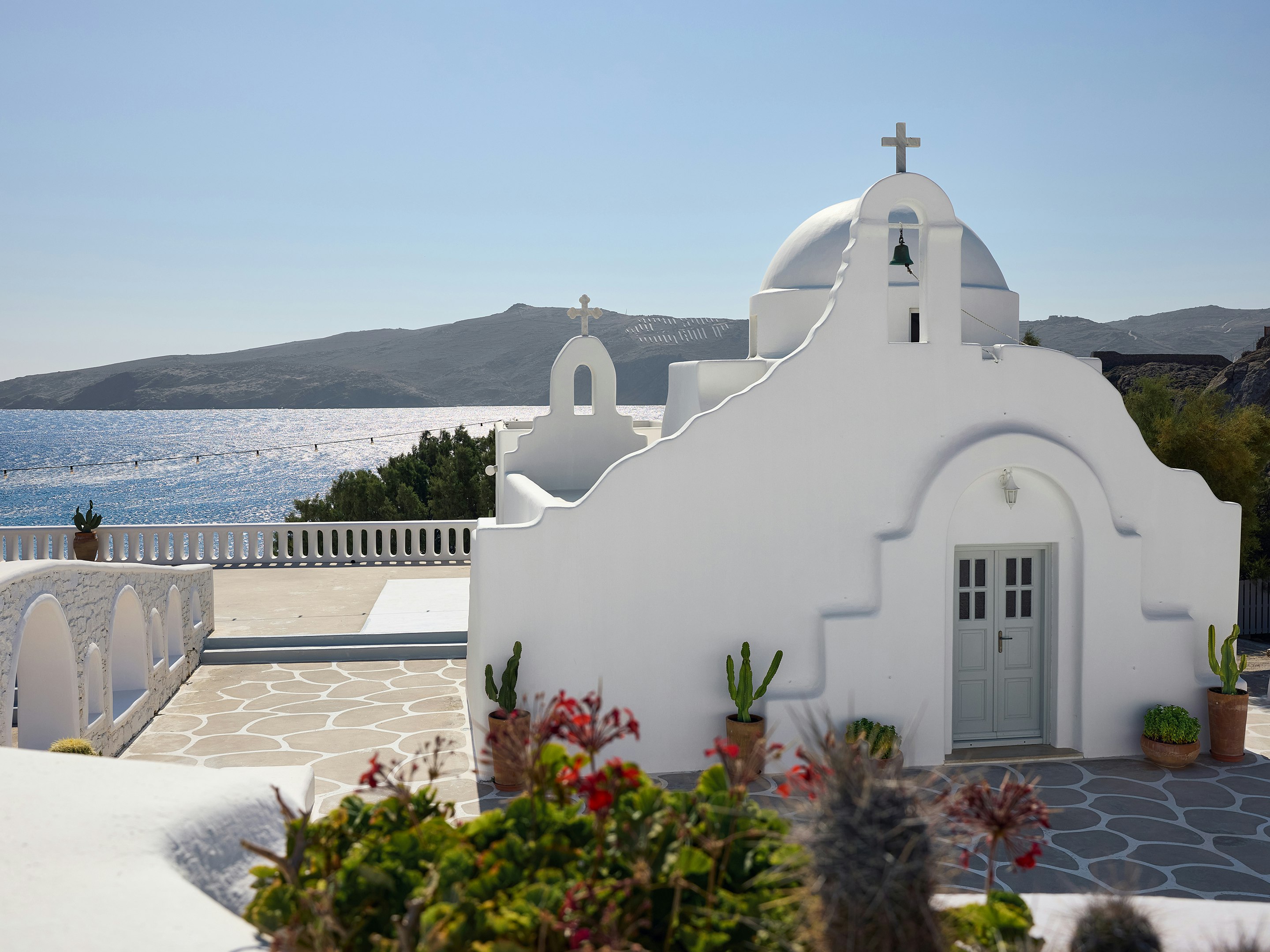 Mykonos Lolita, A Resort to Live 6/47