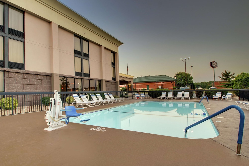 Hampton Inn Lebanon, MO 9/56