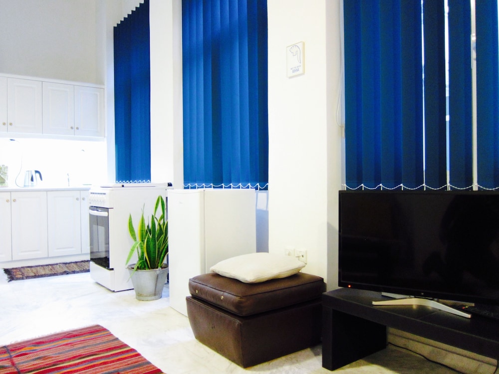Concierge Athens Ii 26/50