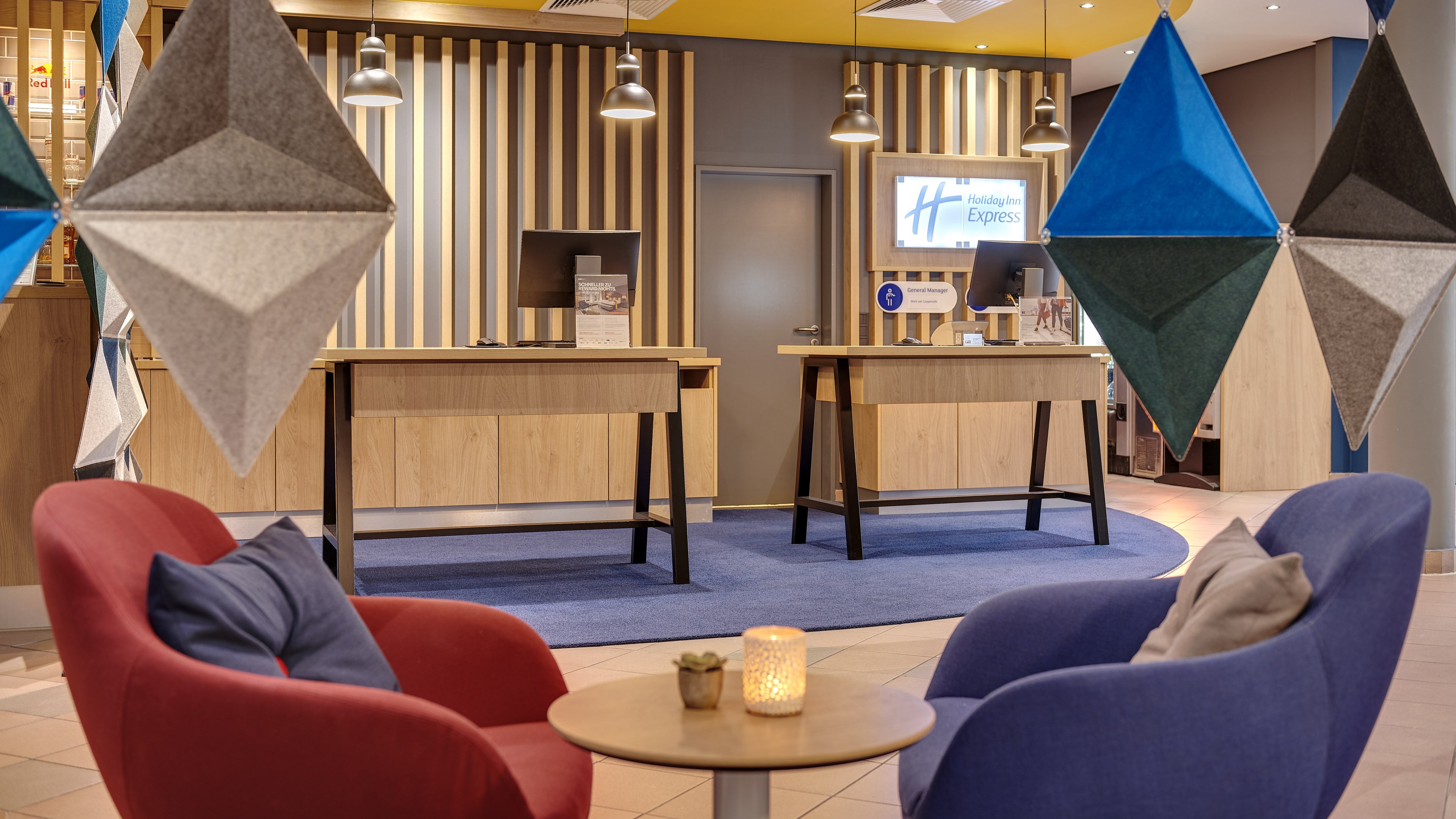 HOLIDAY INN EXPRESS COLOGNE TROISDORF 16/42