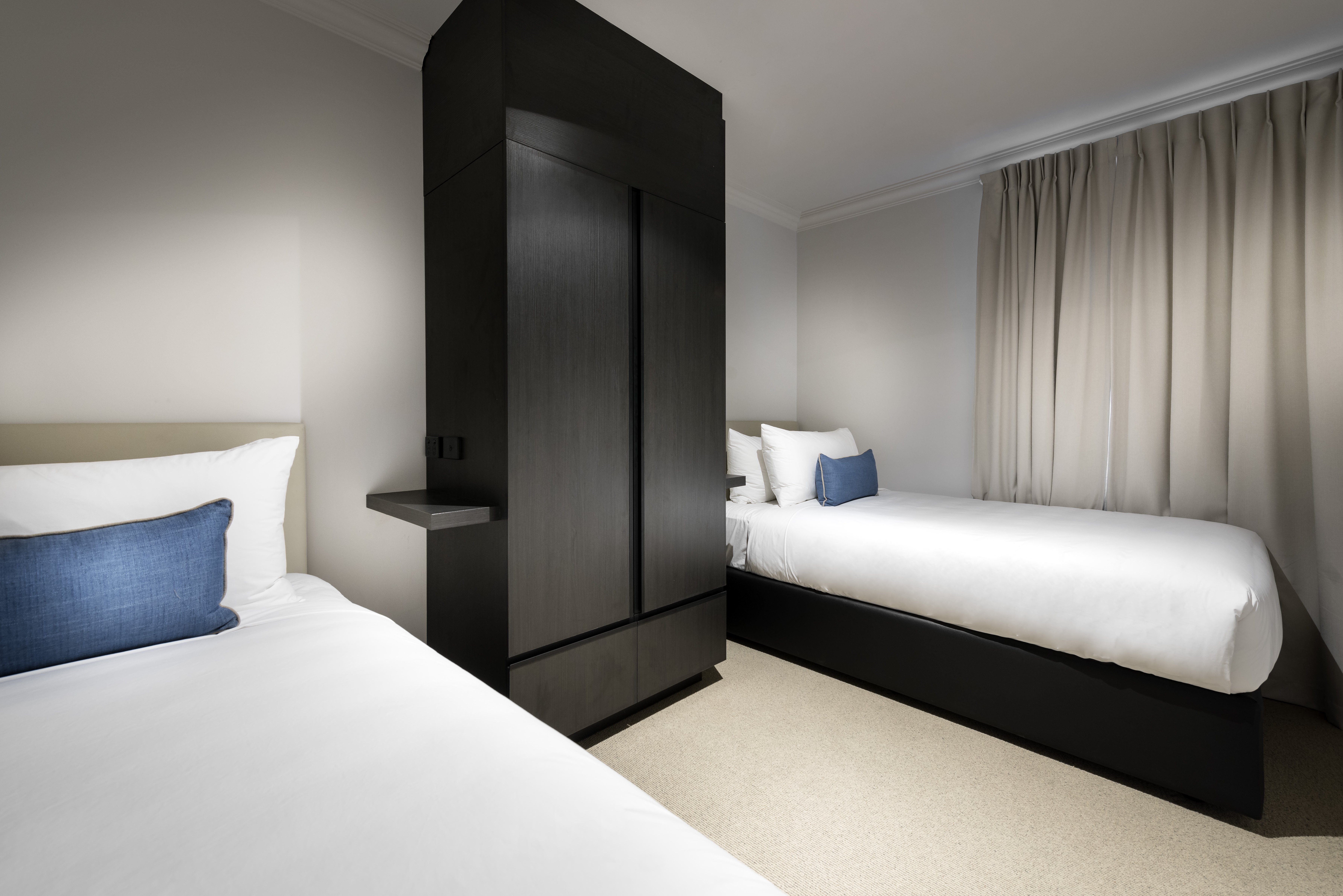 Tradewinds Hotel 18/59
