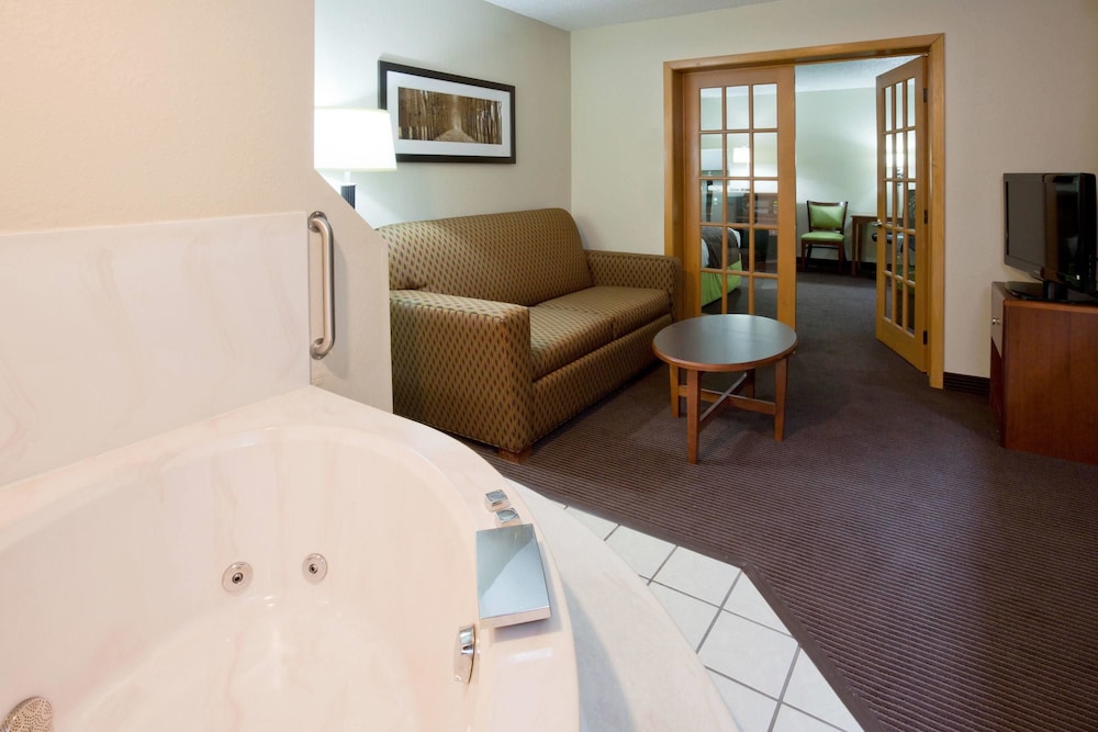 Americinn By Wyndham Little Falls 16/21