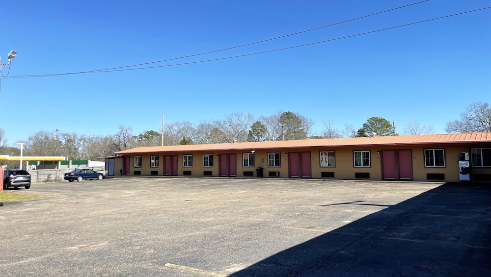 Royal Inn Linden 1/23