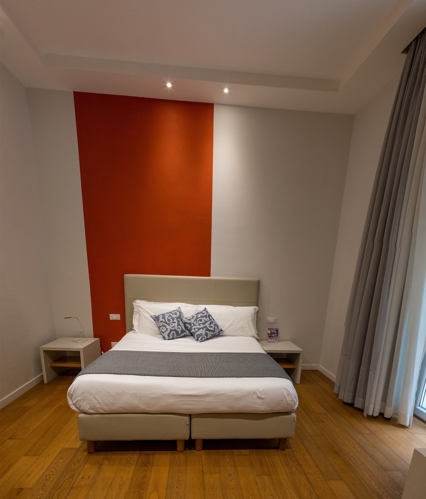 Sofia's Suites 11/46
