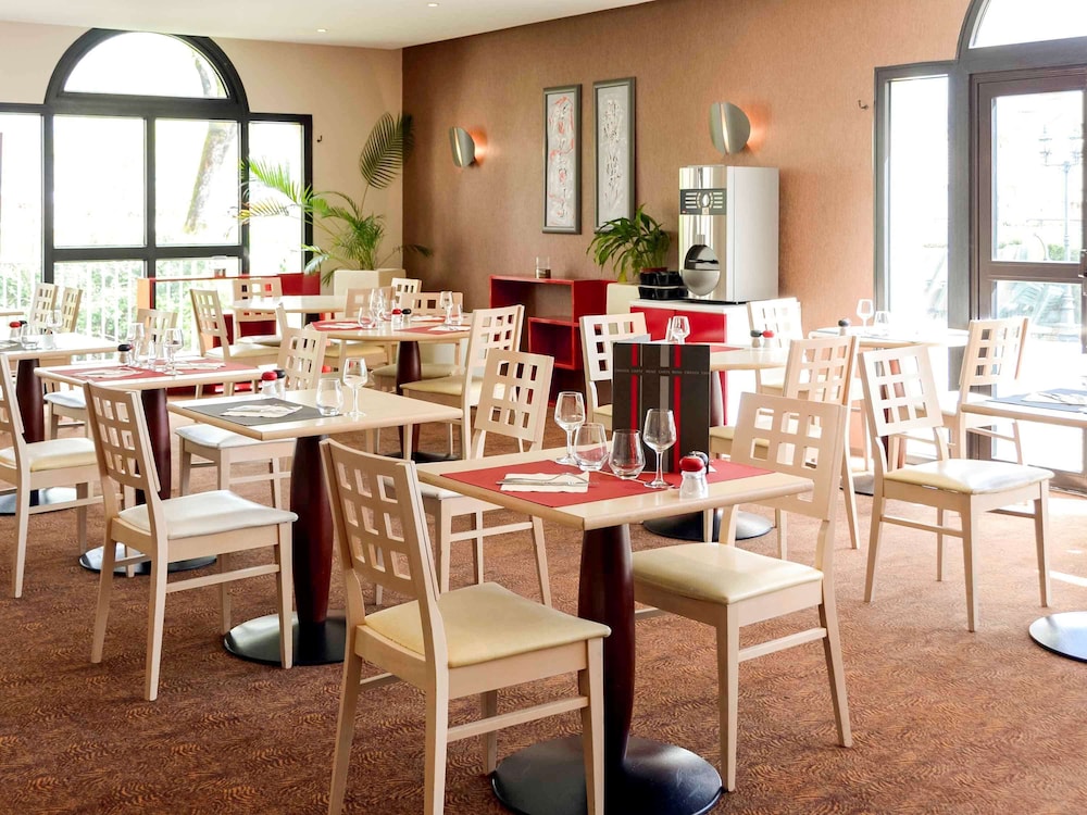 Ibis Nevers 42/63