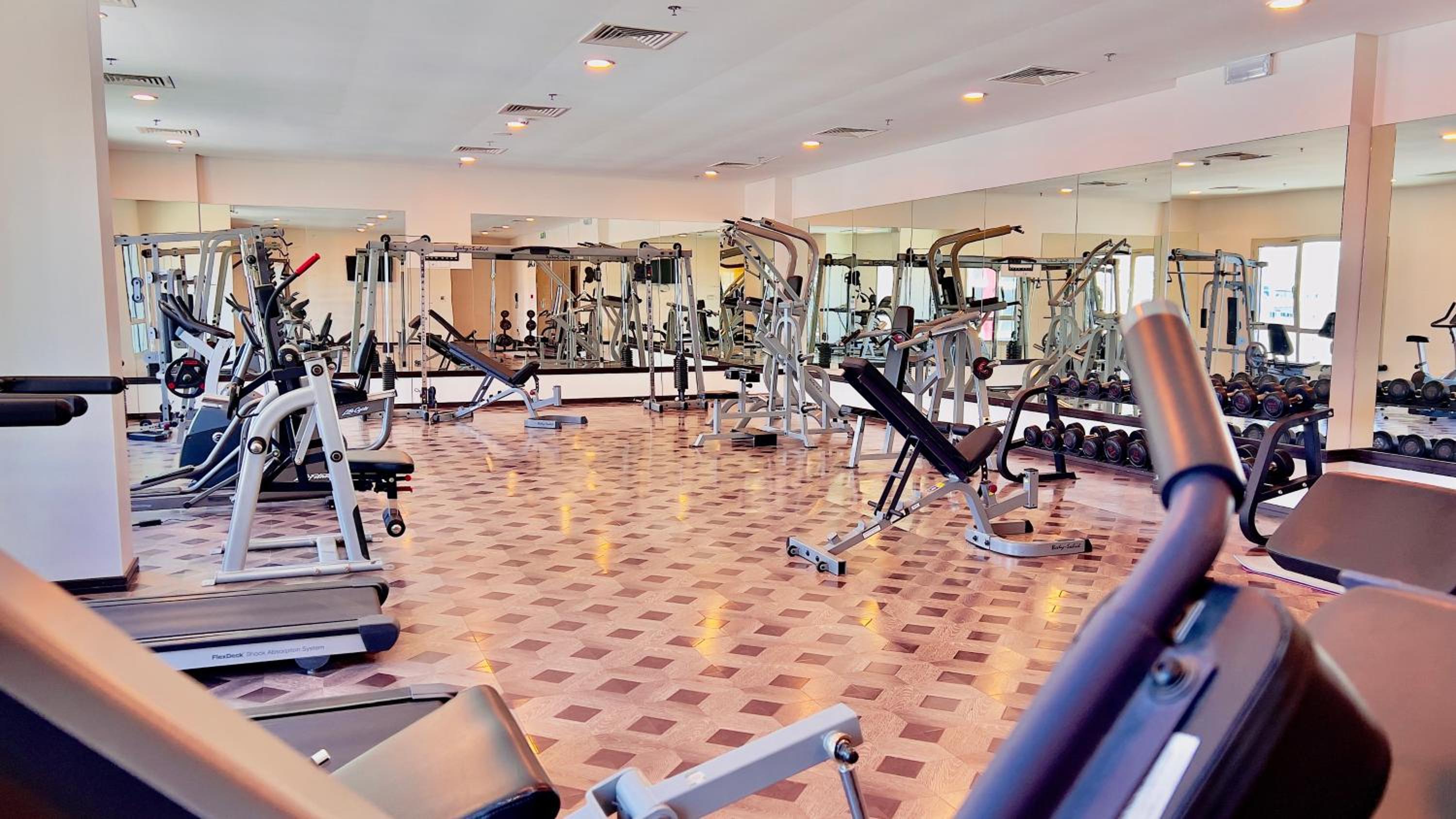 BW Suites & Spa 34/60