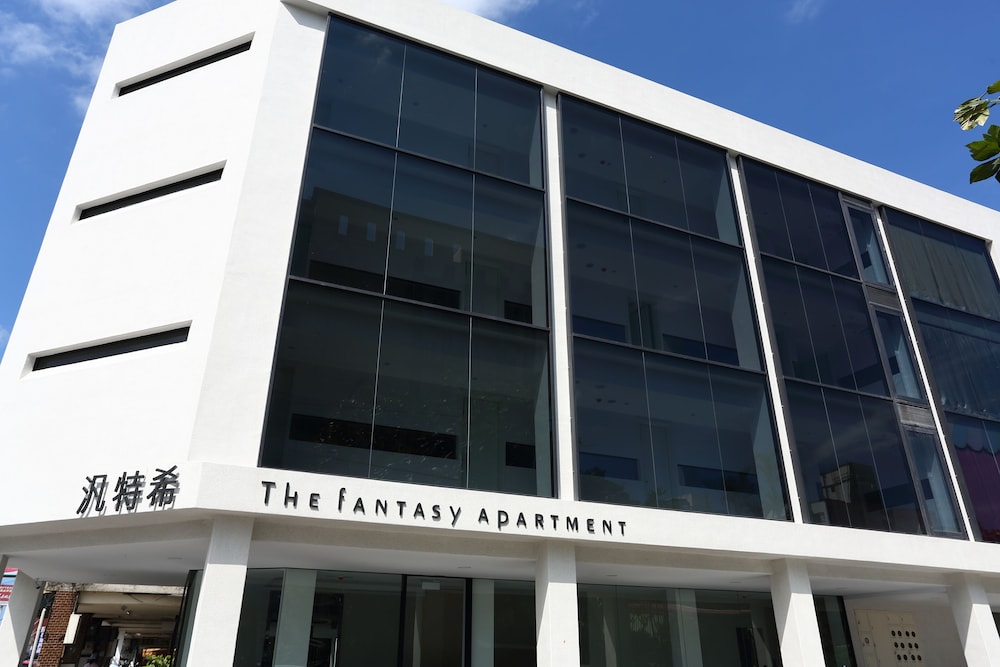 The Fantasy Apartment 6/38