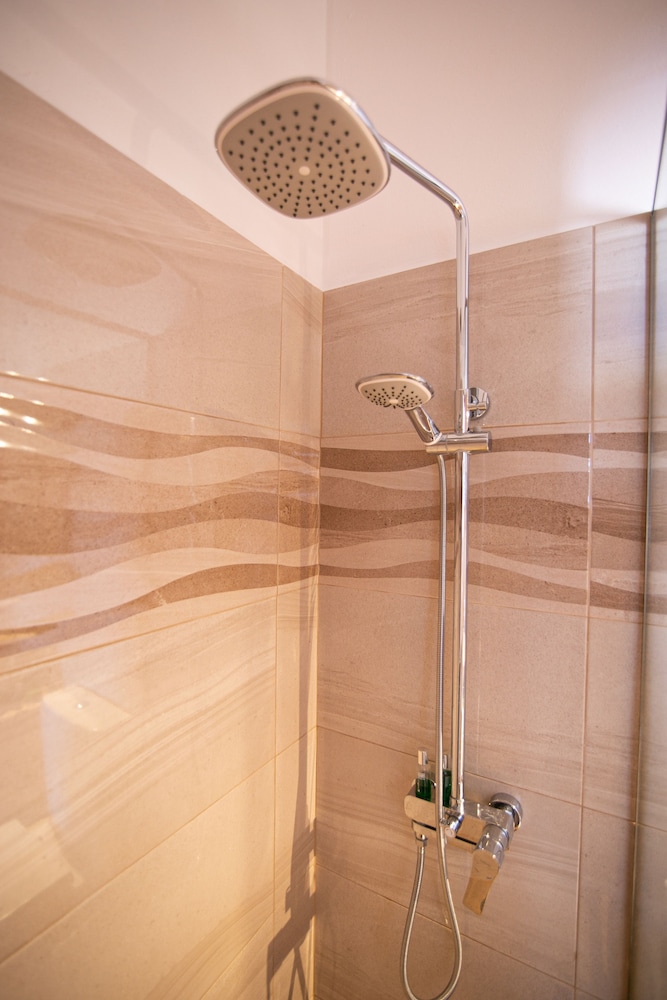 Stelios Rooms 32/59