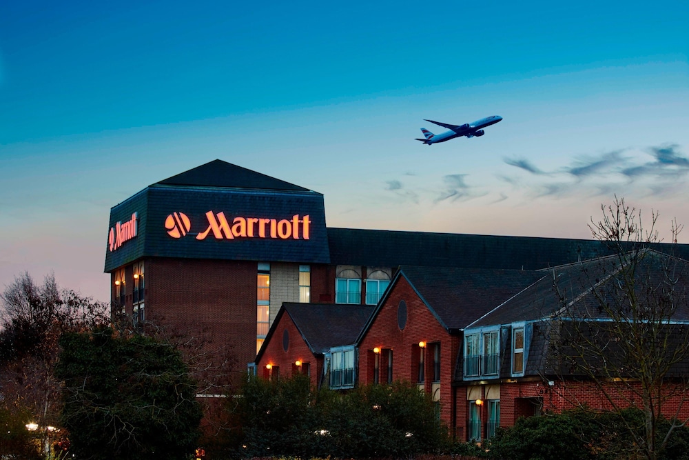 Delta Hotels By Marriott Heathrow Windsor 2/39