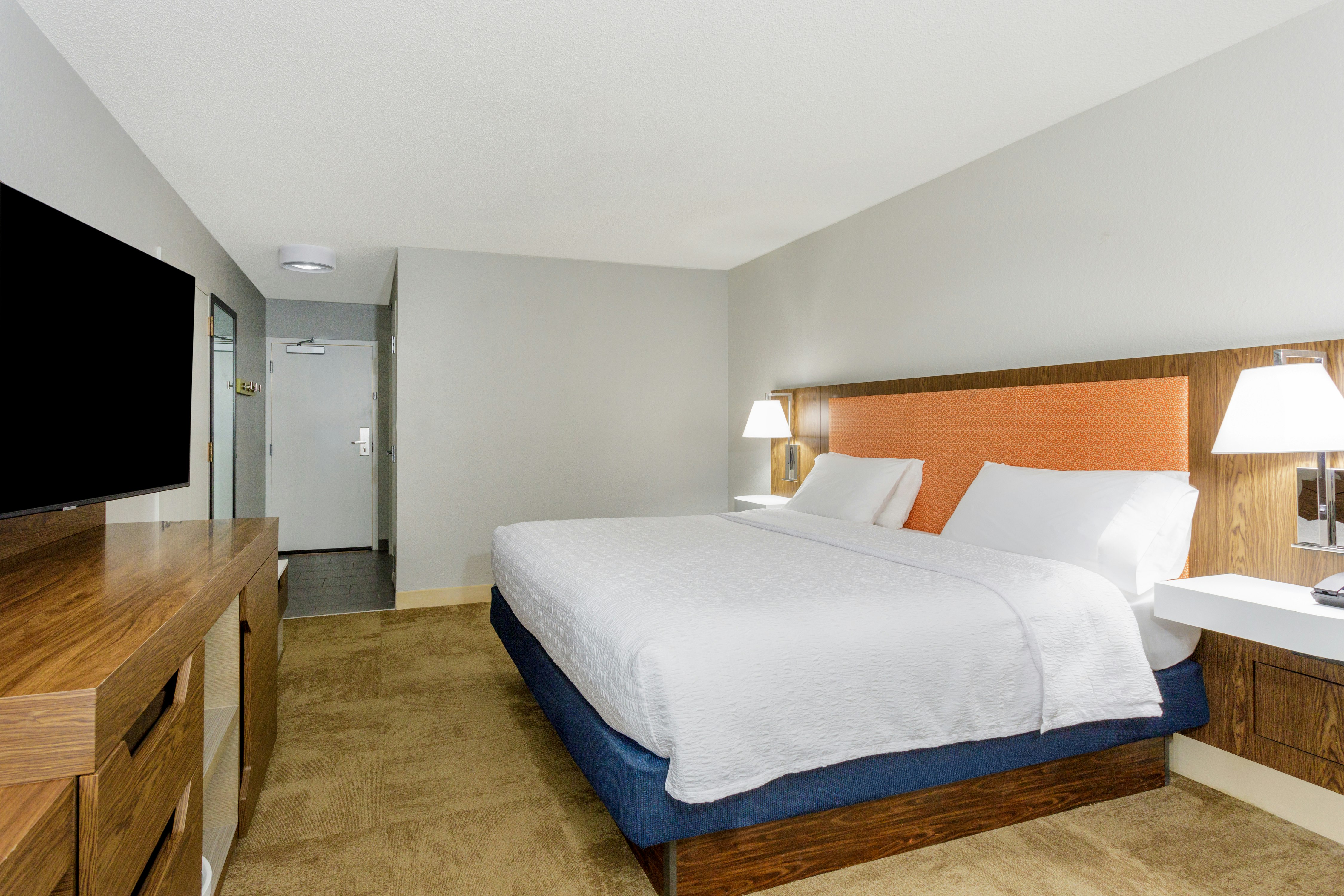ROOM, KING BED, ACCESSIBLE
