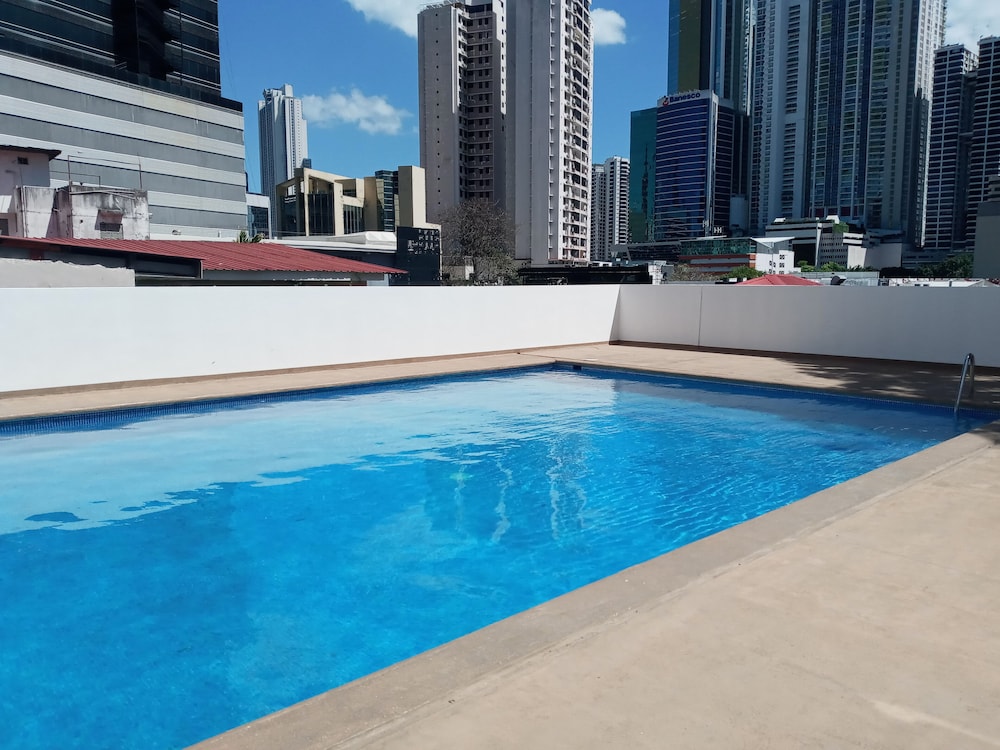 Tower House Suites 37/39