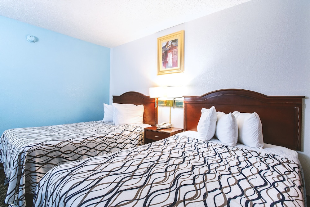 Sky-Palace Inn & Suites Wichita East 9/30
