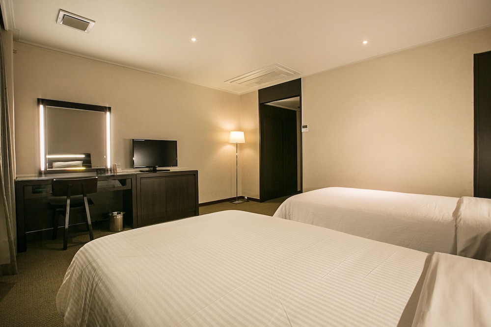 SUPERIOR, TWIN BEDS
