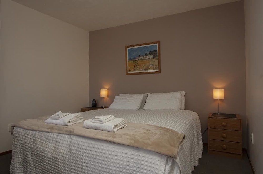 Garden City Motel 8/50