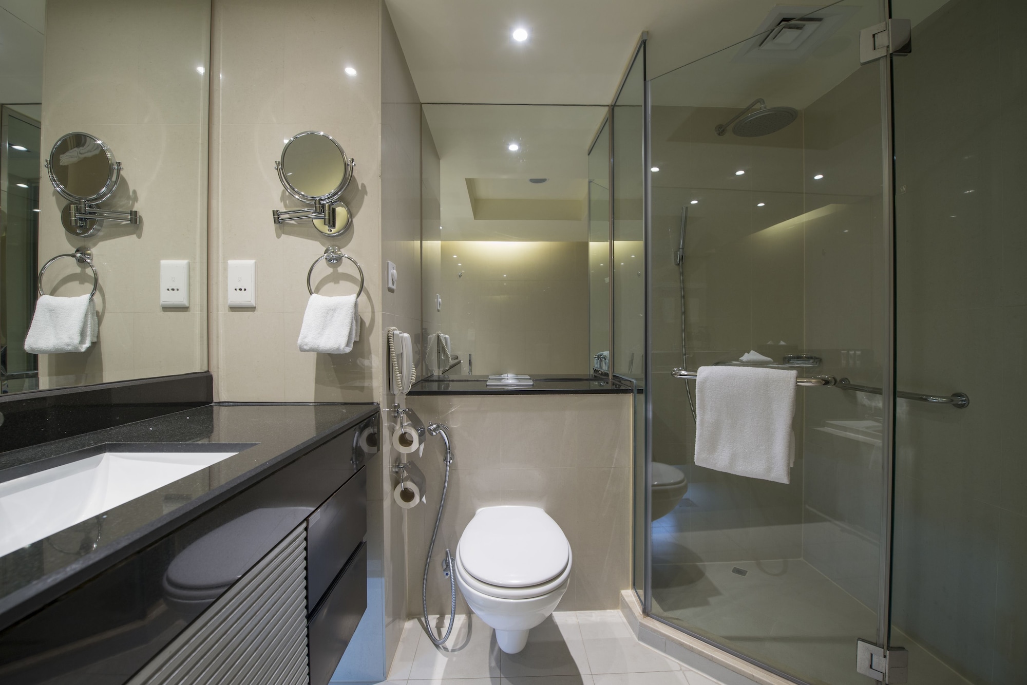 جناح تنفيذي بسرير مزدوج، Mercure Gold Hotel Jumeirah By Accor 6/10