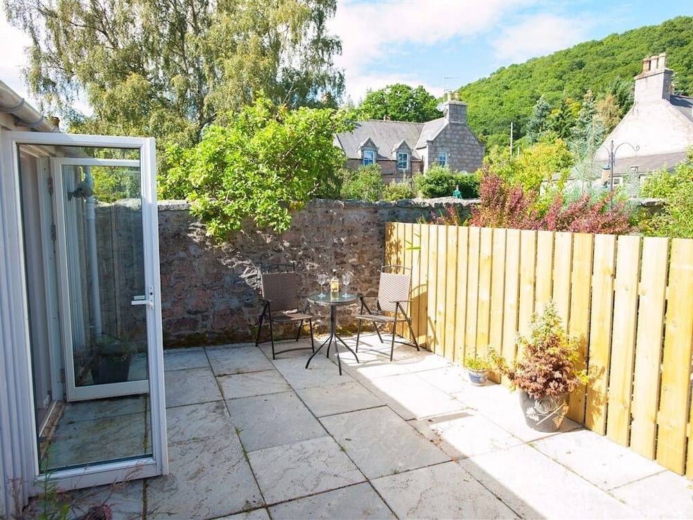Glenernan Self Catering Cottages 5/15
