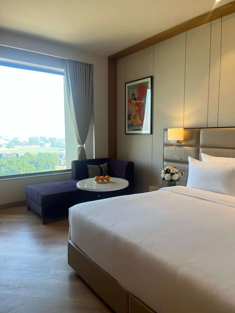 Ramada Encore by Wyndham Amritsar Airport 24/45