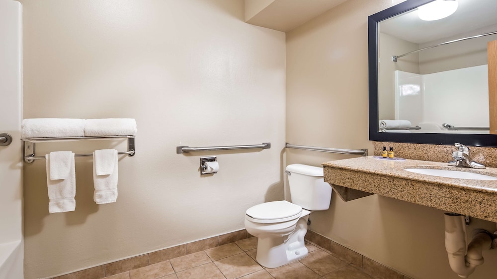 Best Western Plus Lonoke Hotel 18/32