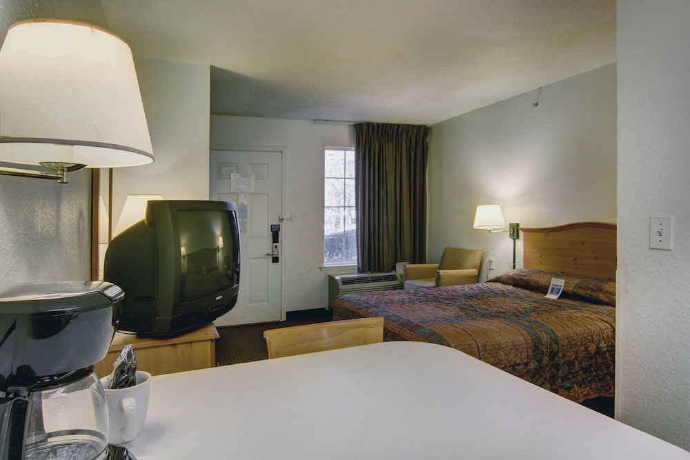 Studio 6 Extended Stay - Roswell, GA - Atlanta 59/59