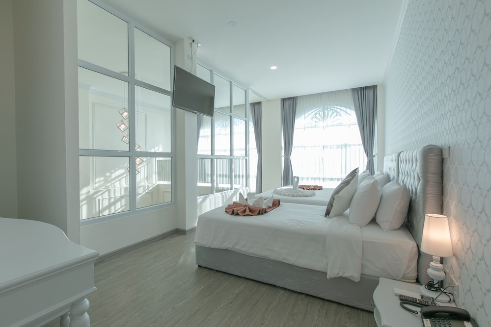 De Hug Hotel & Residence 15/68