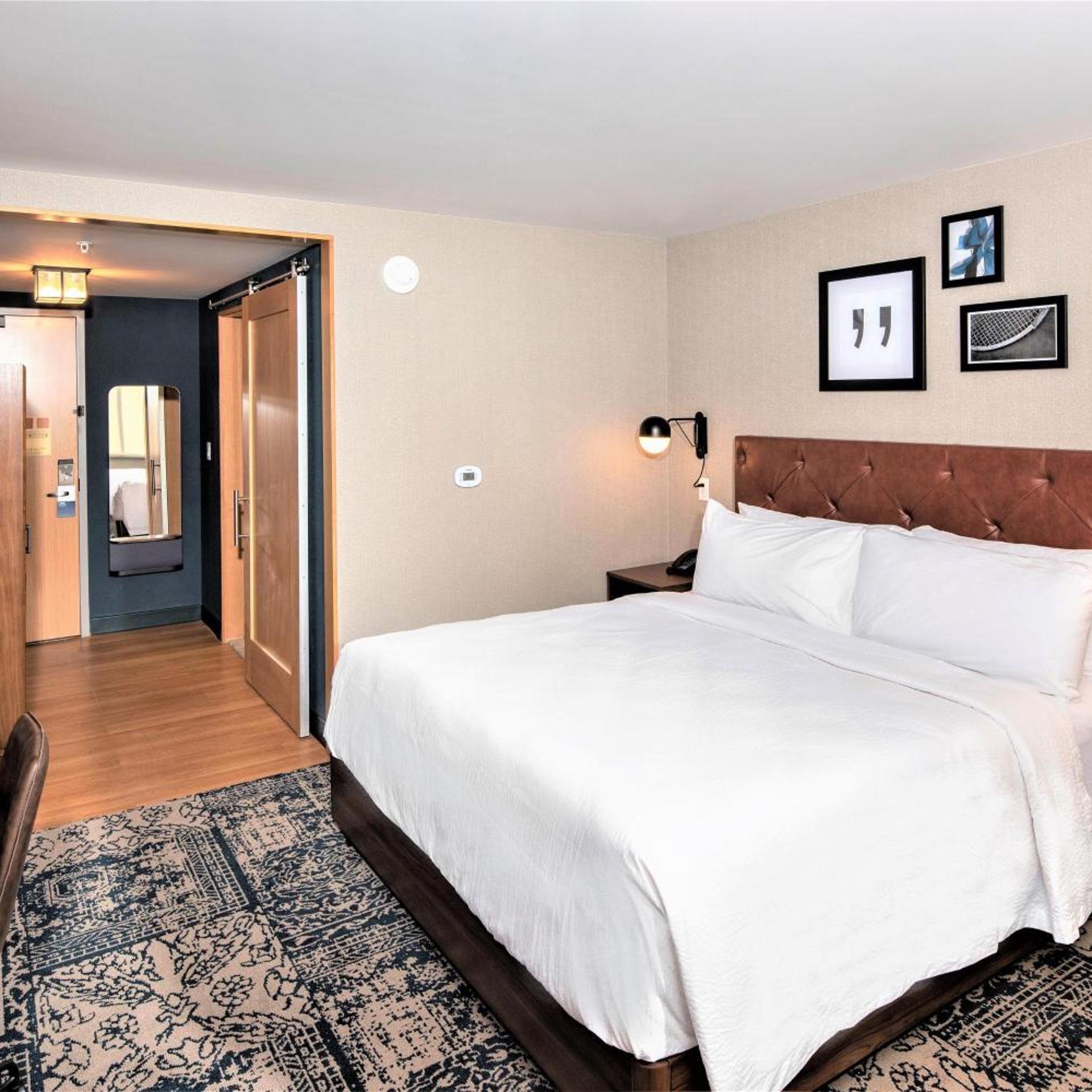 Room at Four Points by Sheraton Albany, ALBANY - NY