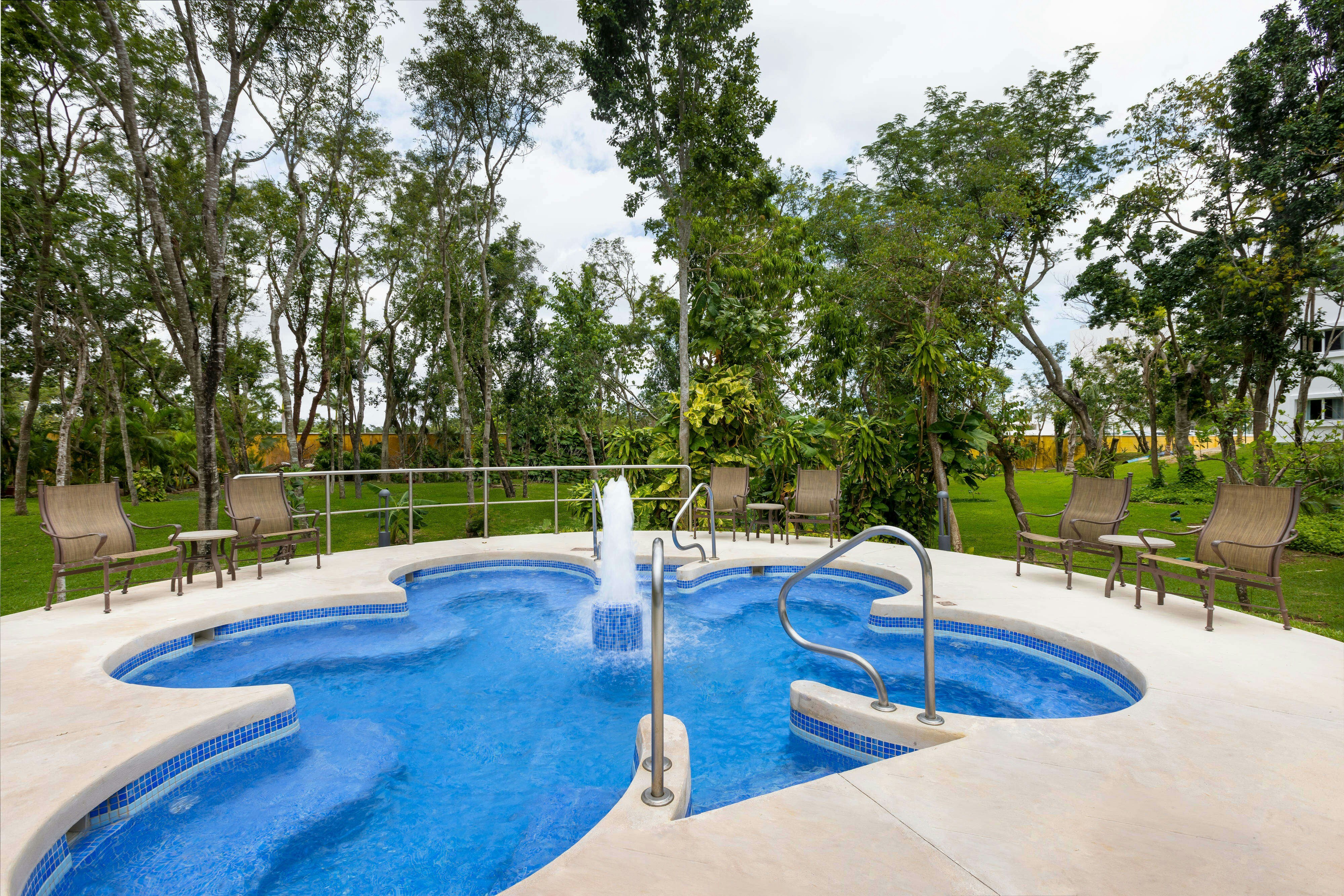 Courtyard by Marriott Cancun Airport 8/19